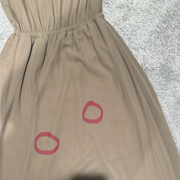 Show me your Mumu Kendall chiffon maxi dress in dune - Picture 5 of 8